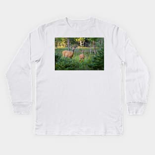 White-tailed deer and fawn Kids Long Sleeve T-Shirt